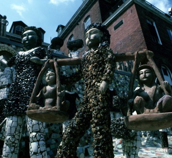 and Pam Farnham, Fantasy Farm (aka Farnham Colossi) SPACES