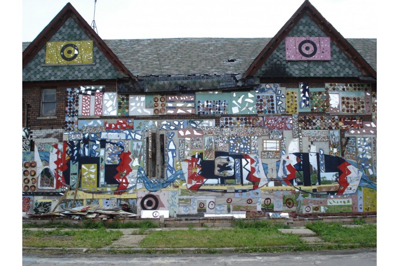 2011 July Olayami Dabls Mirror House Detroit 71