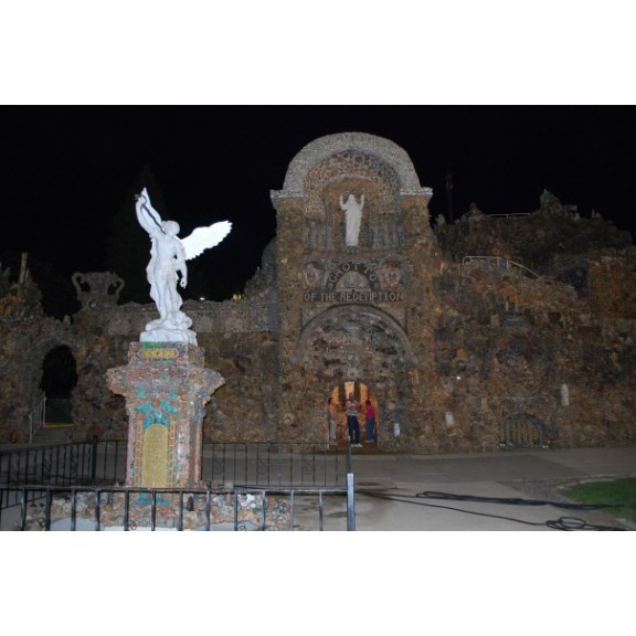17grotto-night