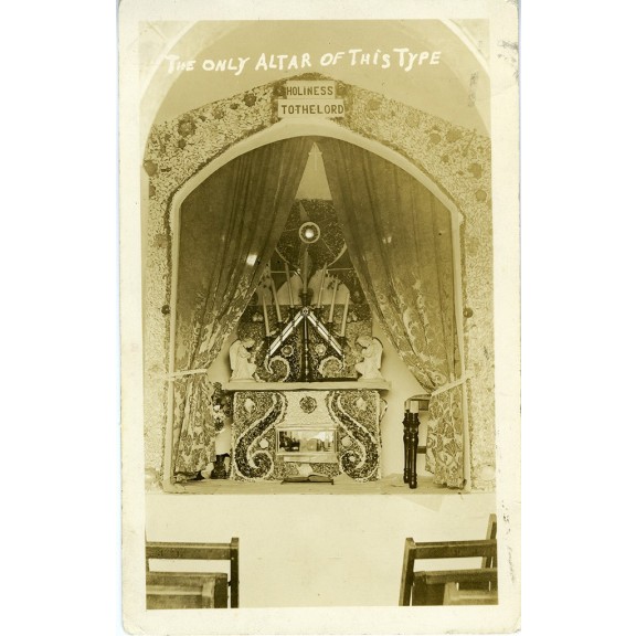 4-glass-chapel-altar