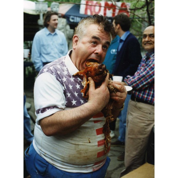 1996-silvio-eating-pig-3