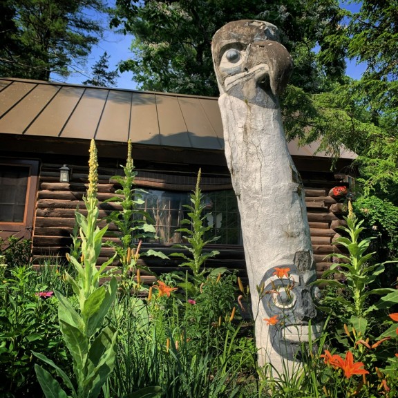 Copy of 2. Cabin Totem