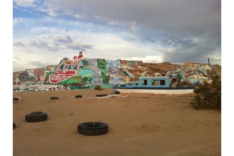 salvation mountain 6238621466 o