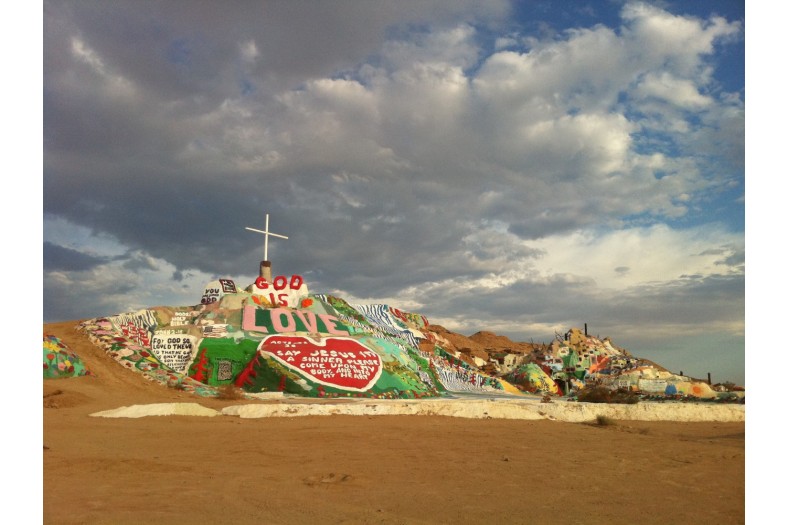 salvation mountain 6238623994 o