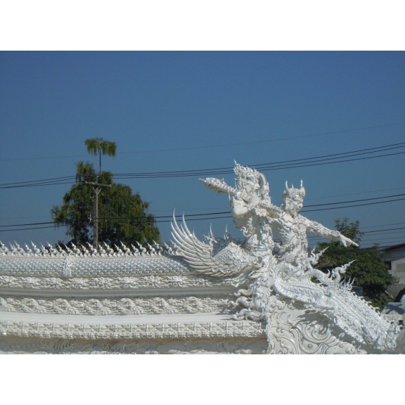 wat rong kuhn chiang rai thailand 5430826905 o v2