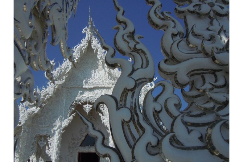 wat rong kuhn chiang rai thailand 5431463704 o v2