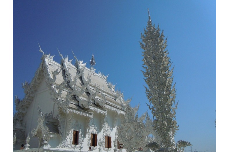 wat rong kuhn chiang rai thailand 5431476696 o v2